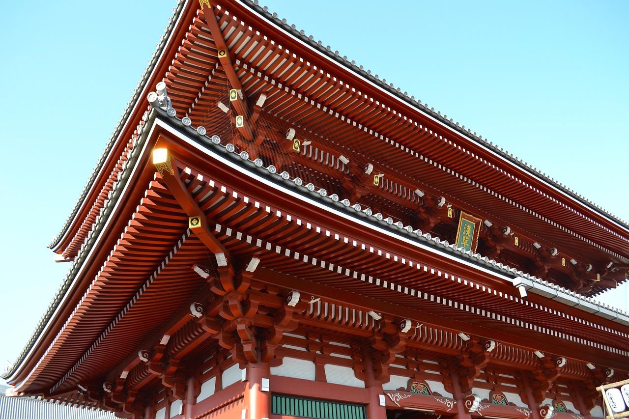 日本東京遭遇臺(tái)風(fēng)襲擊最新動(dòng)態(tài)報(bào)告，臺(tái)風(fēng)最新影響及進(jìn)展觀察